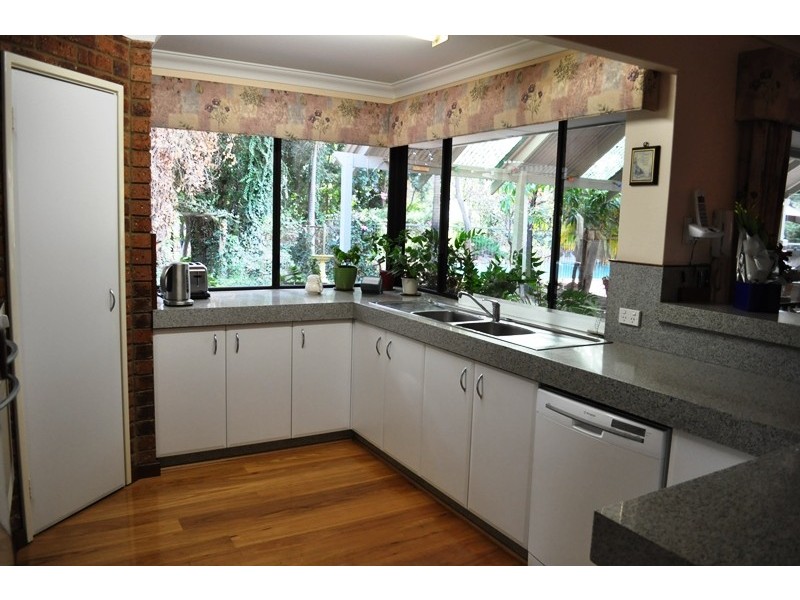 6 Cyclamen Court, Wanneroo WA 6065