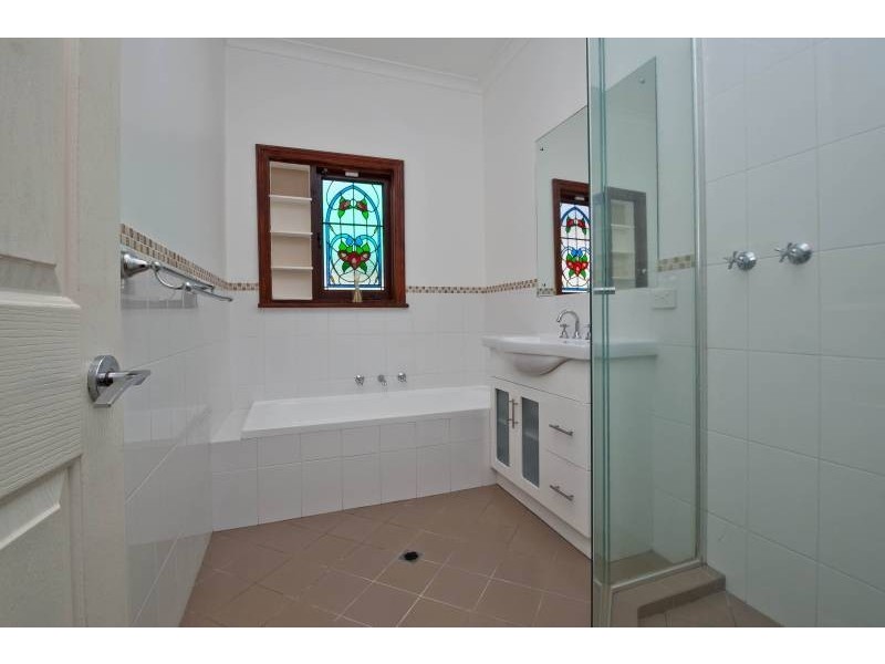 2 Wisbech Street, Bayswater WA 6053