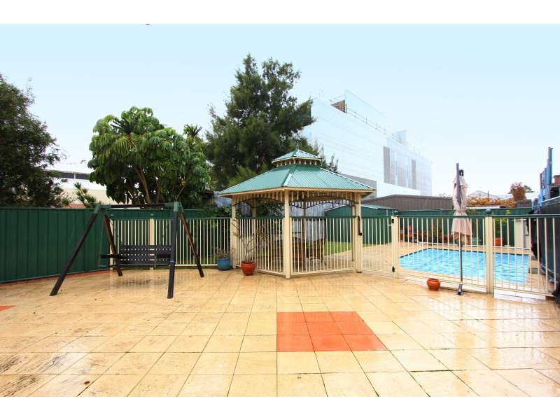 121 Summers Street, Perth WA 6000