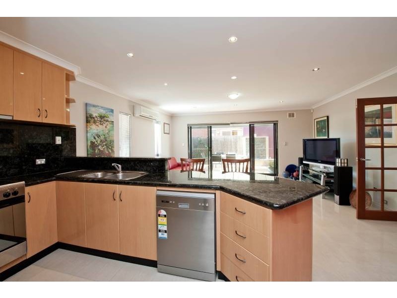 41 John Street, Inglewood WA 6052