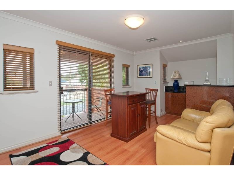 41 John Street, Inglewood WA 6052