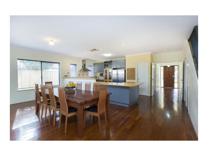 19 Shaftesbury Avenue, Bayswater WA 6053