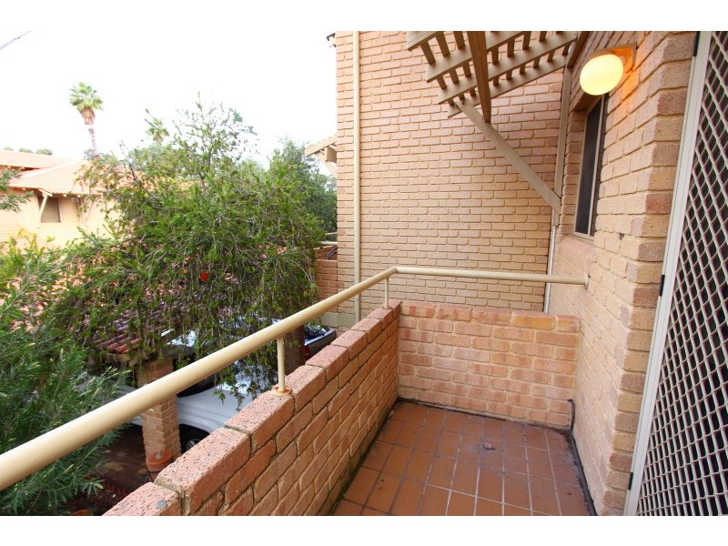 152/2 Wall Street, Maylands WA 6051