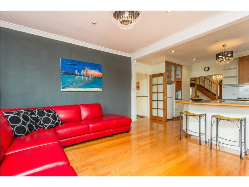 18 Hayward Street, Bayswater WA 6053