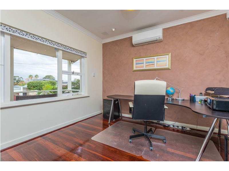 18 Hayward Street, Bayswater WA 6053