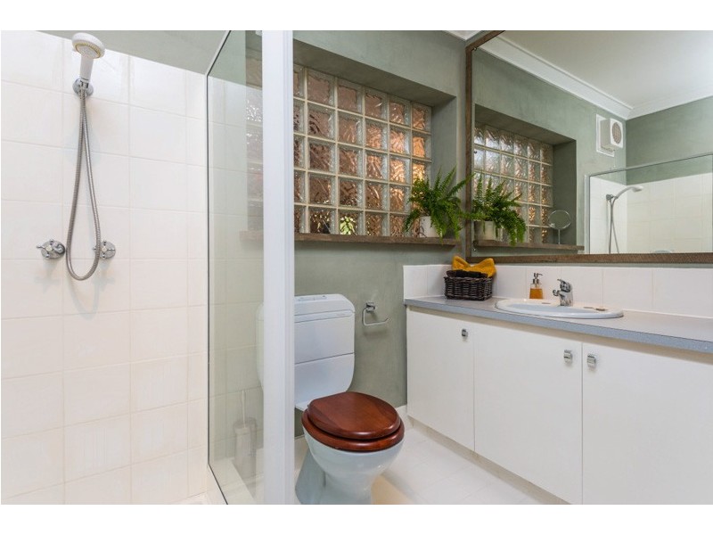 18 Hayward Street, Bayswater WA 6053