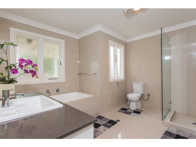 18 Hayward Street, Bayswater WA 6053