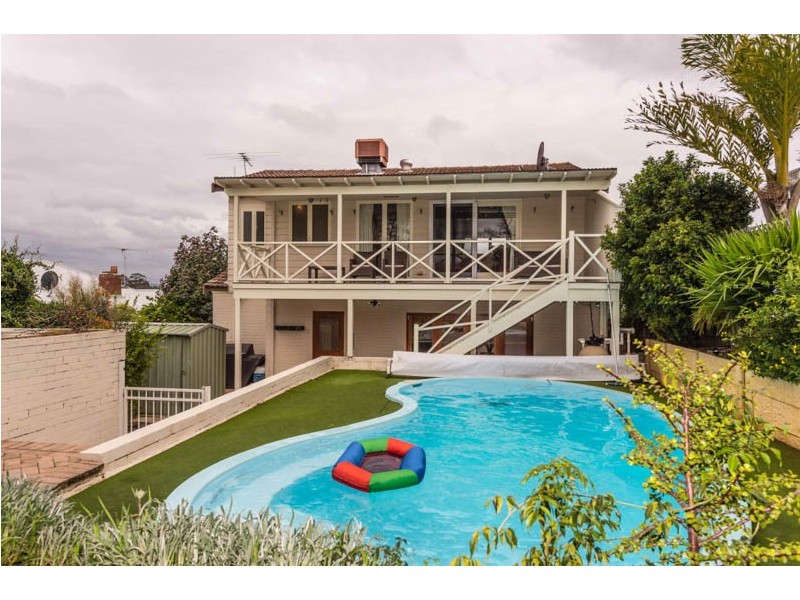 18 Hayward Street, Bayswater WA 6053