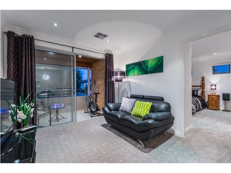 37 Collins Street, Yokine WA 6060