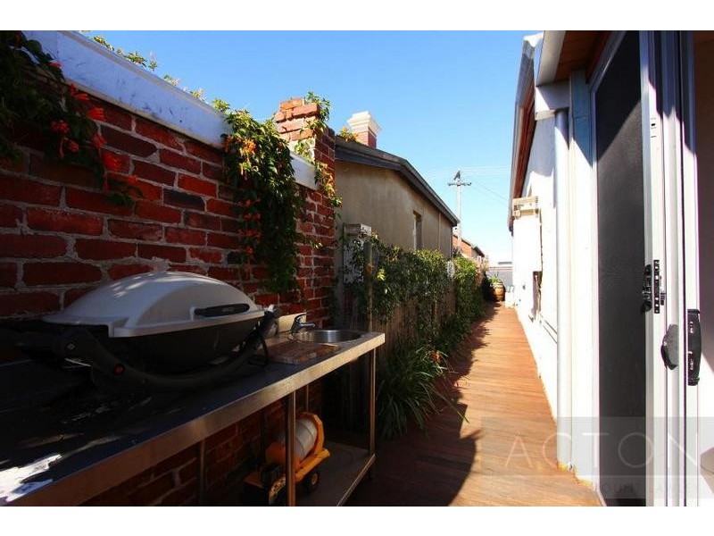 29 Lane Street, Perth WA 6000