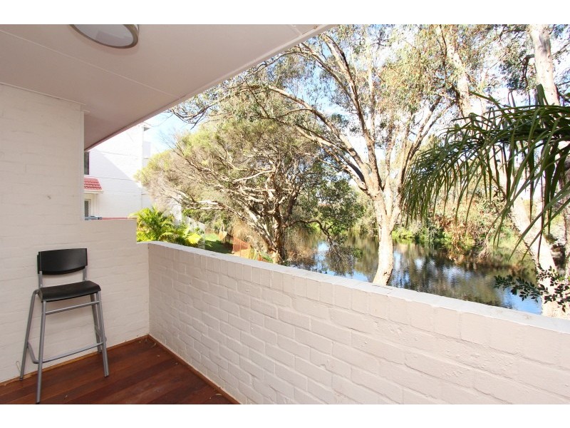 202/12 Wall Street, Maylands WA 6051