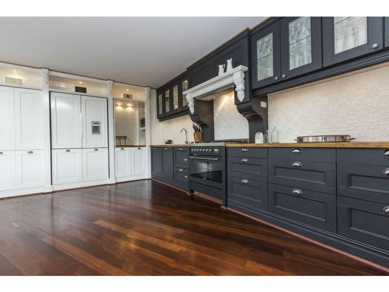 8 Kitchener Avenue, Bayswater WA 6053