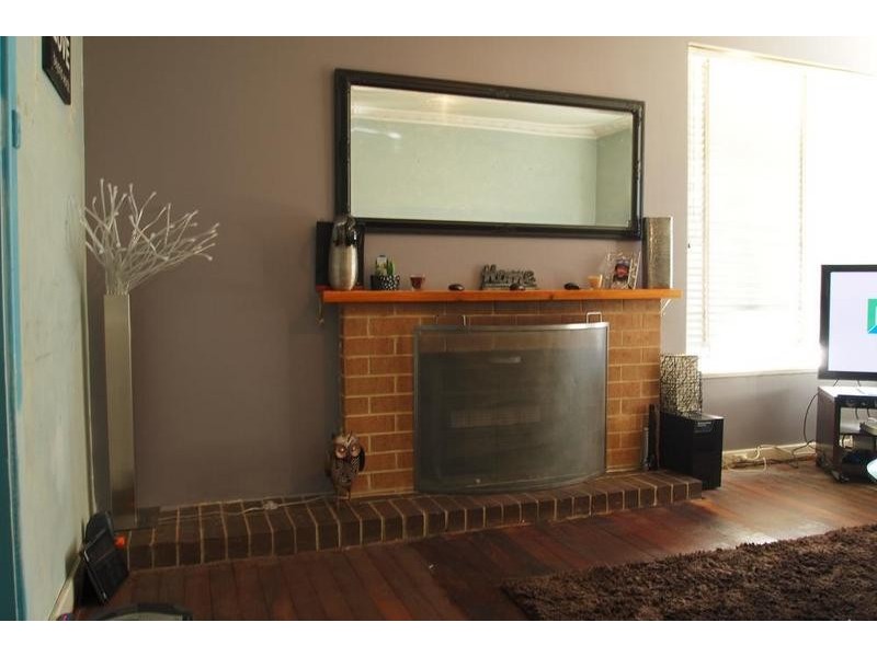 31 Sanderson Street, Embleton WA 6062