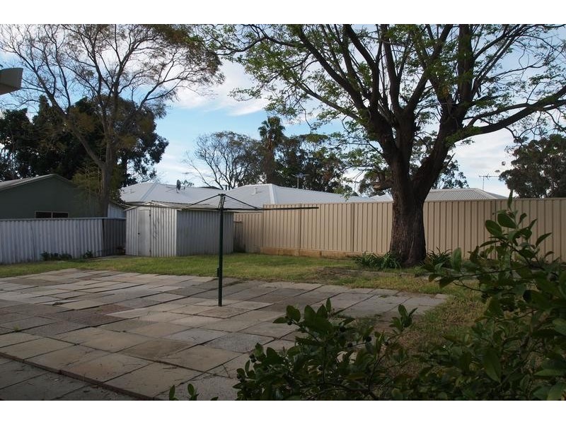 31 Sanderson Street, Embleton WA 6062