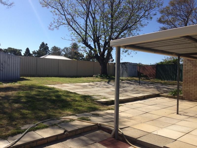 31 Sanderson Street, Embleton WA 6062