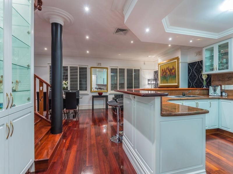 15 Shakespeare Avenue, Yokine WA 6060