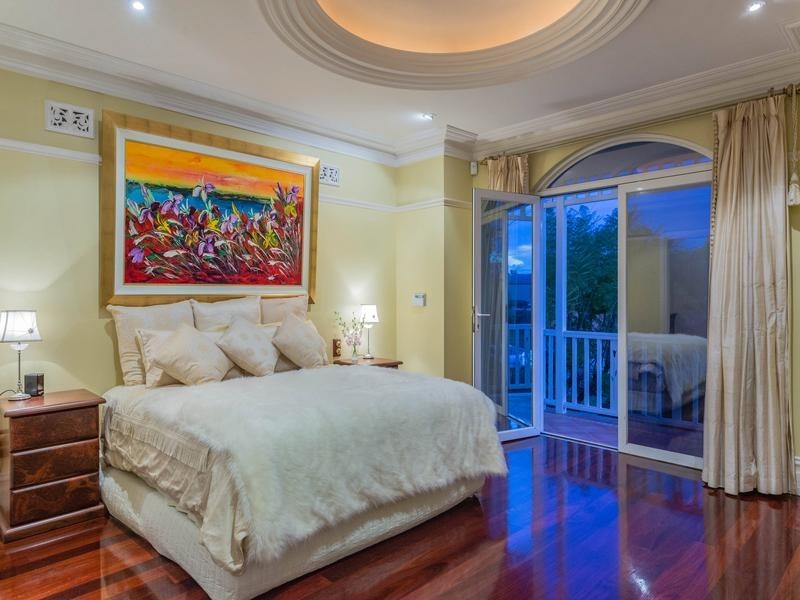 15 Shakespeare Avenue, Yokine WA 6060