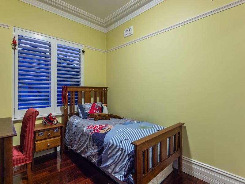 15 Shakespeare Avenue, Yokine WA 6060