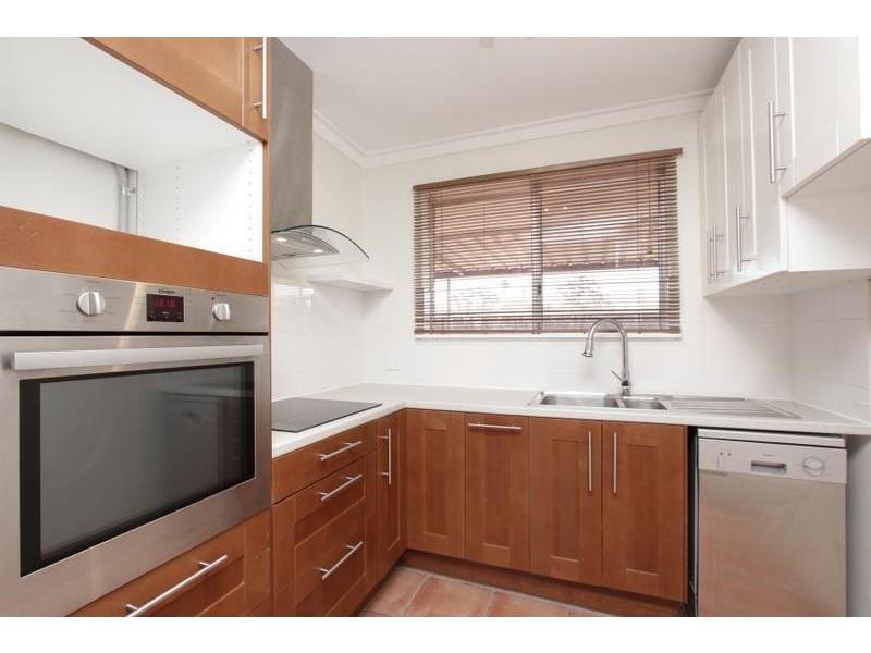 50/104 King William, Bayswater WA 6053