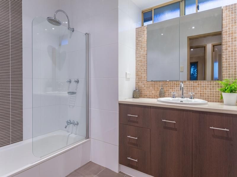 20 Nutfield Street, Bayswater WA 6053