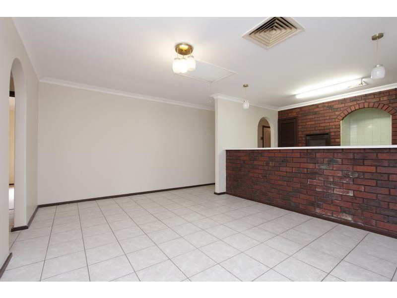 31 Havenvale Crescent, Dianella WA 6059