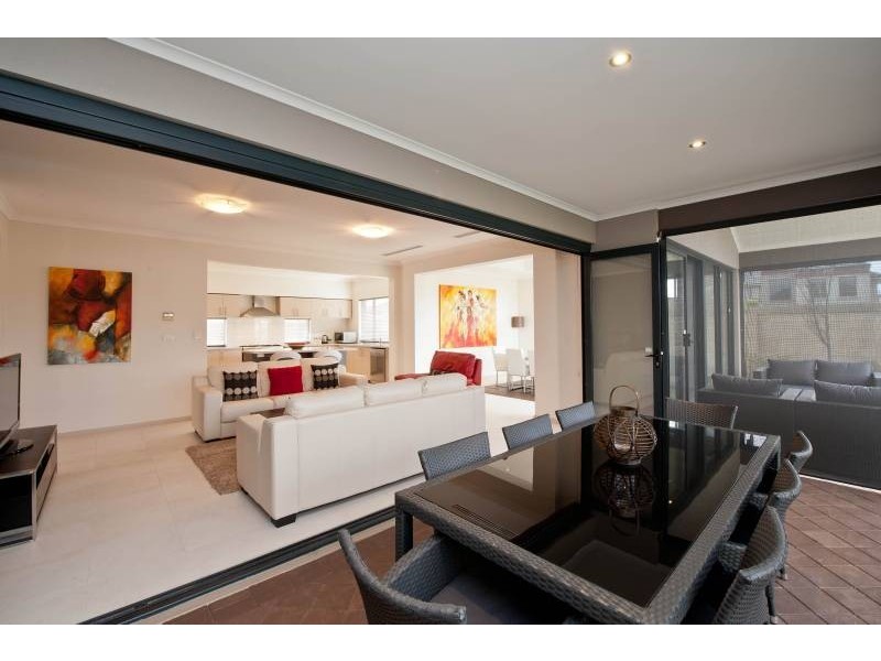 23 Lycium Quays, Stirling WA 6021