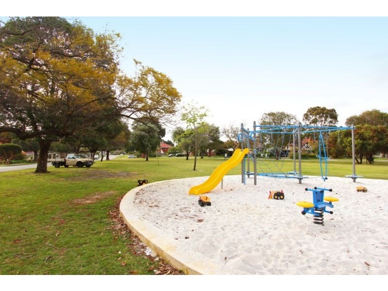 21 Lanark Street, Coolbinia WA 6050