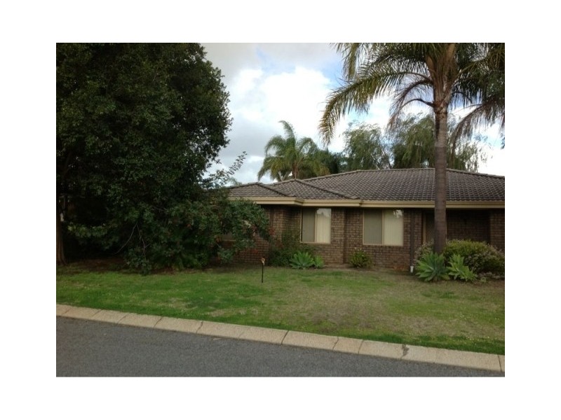 2 Goshawk Gardens, Ballajura WA 6066