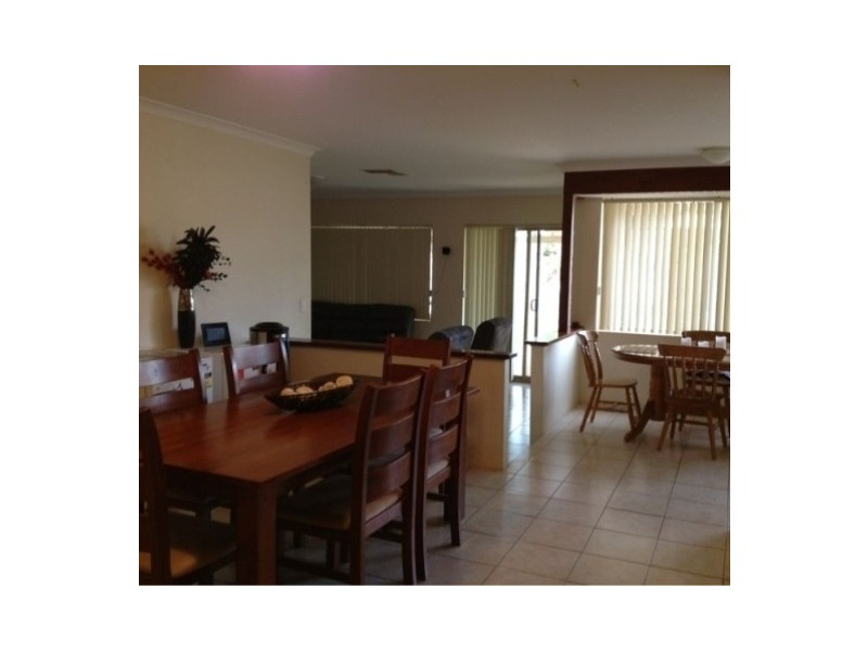 2 Goshawk Gardens, Ballajura WA 6066