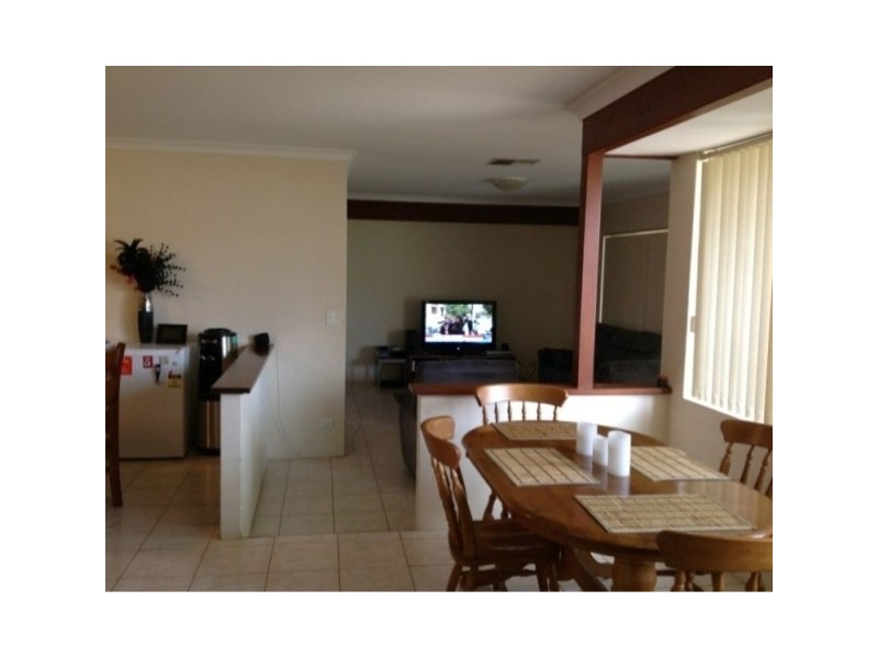 2 Goshawk Gardens, Ballajura WA 6066