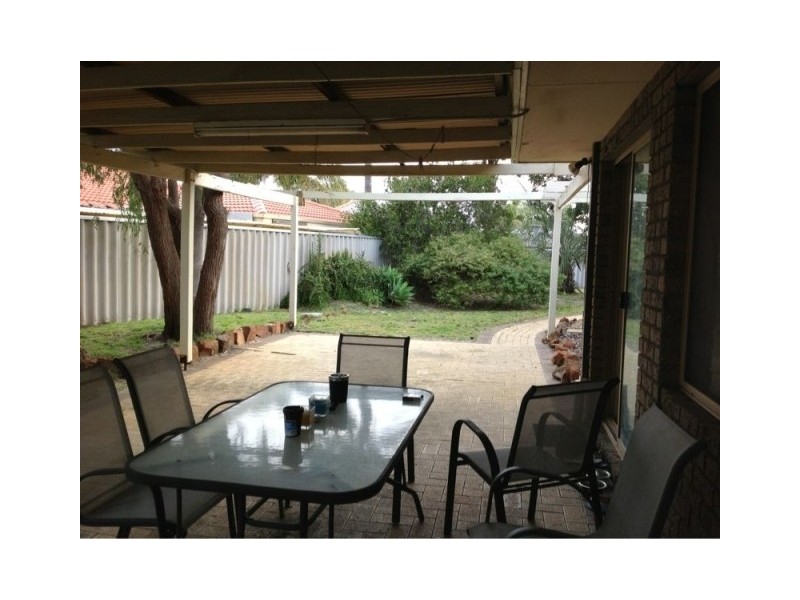 2 Goshawk Gardens, Ballajura WA 6066