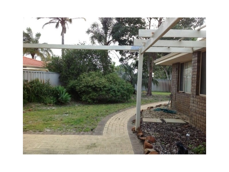 2 Goshawk Gardens, Ballajura WA 6066