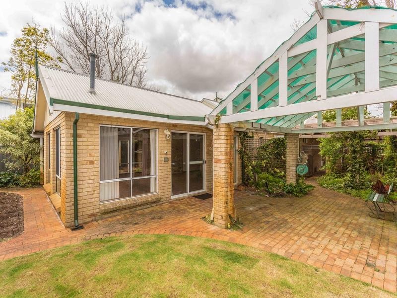 4 Hobart Street, Bayswater WA 6053