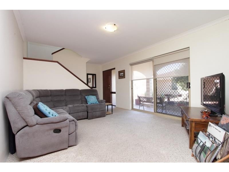 3/33 Waverley Street, Dianella WA 6059