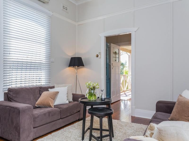 52 Burnside Street, Bayswater WA 6053