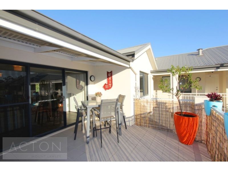 22/27 Burton Street, Bentley WA 6102