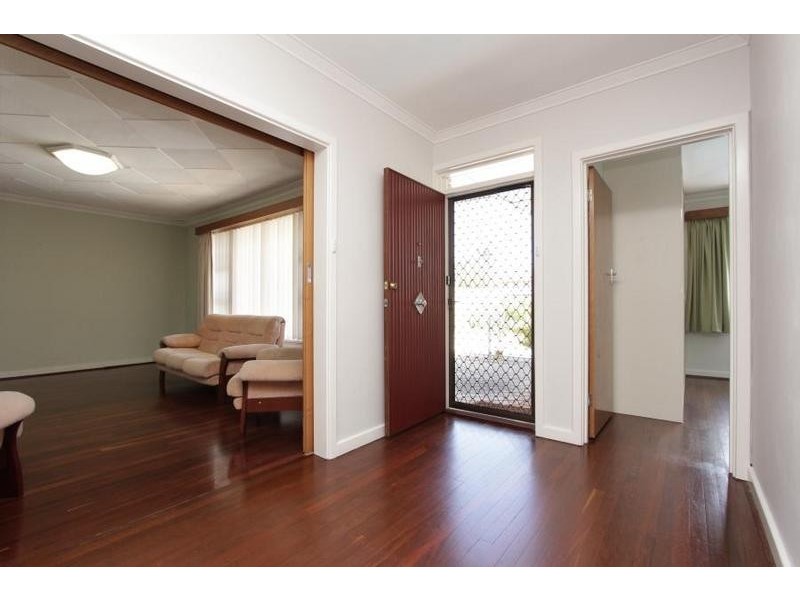 15 Wyndham Way, Yokine WA 6060