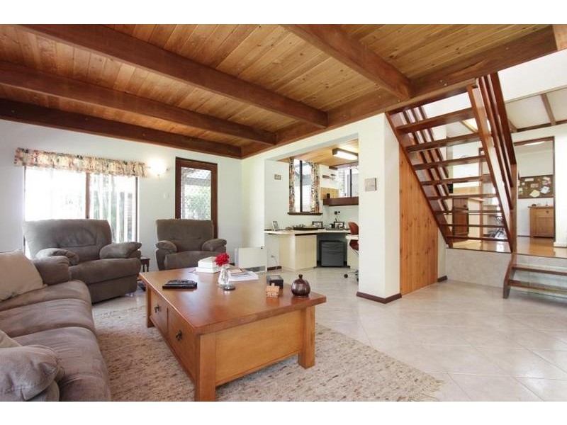 15 Wyndham Way, Yokine WA 6060