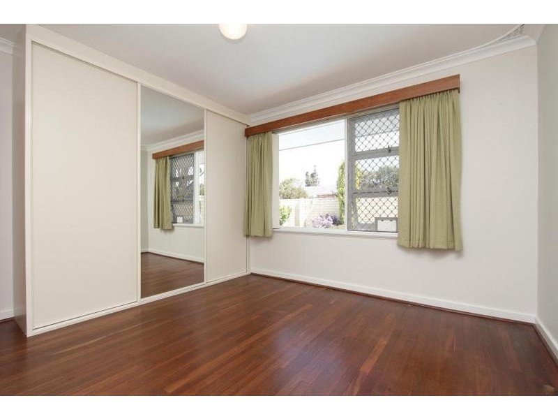 15 Wyndham Way, Yokine WA 6060