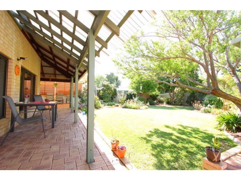 15 Wyndham Way, Yokine WA 6060