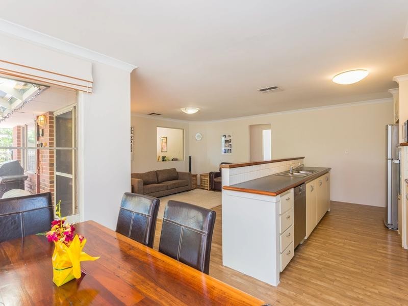 15 Henrietta Street, Bayswater WA 6053