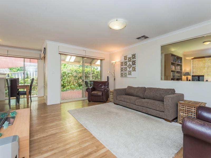 15 Henrietta Street, Bayswater WA 6053