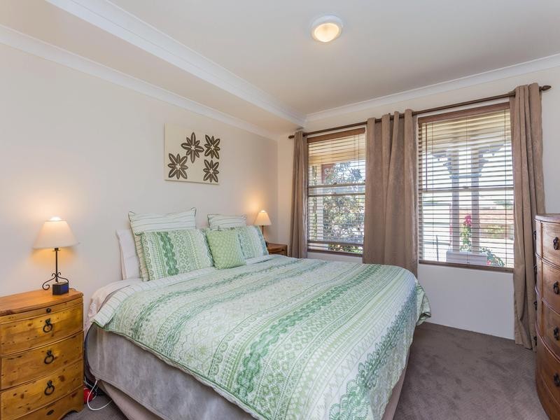 15 Henrietta Street, Bayswater WA 6053