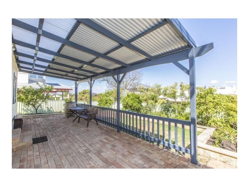 25 Elizabeth Street, Bayswater WA 6053