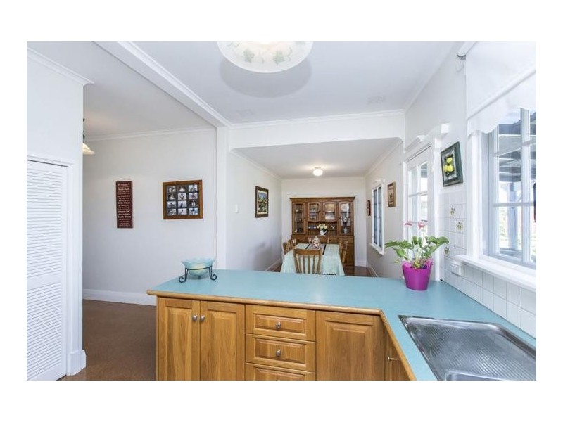 25 Elizabeth Street, Bayswater WA 6053