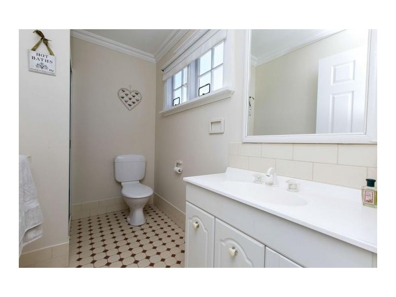 25 Elizabeth Street, Bayswater WA 6053