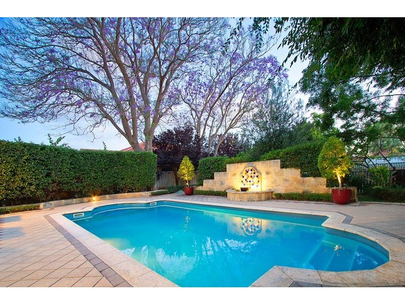 33 Robinson Road, Eden Hill WA 6054