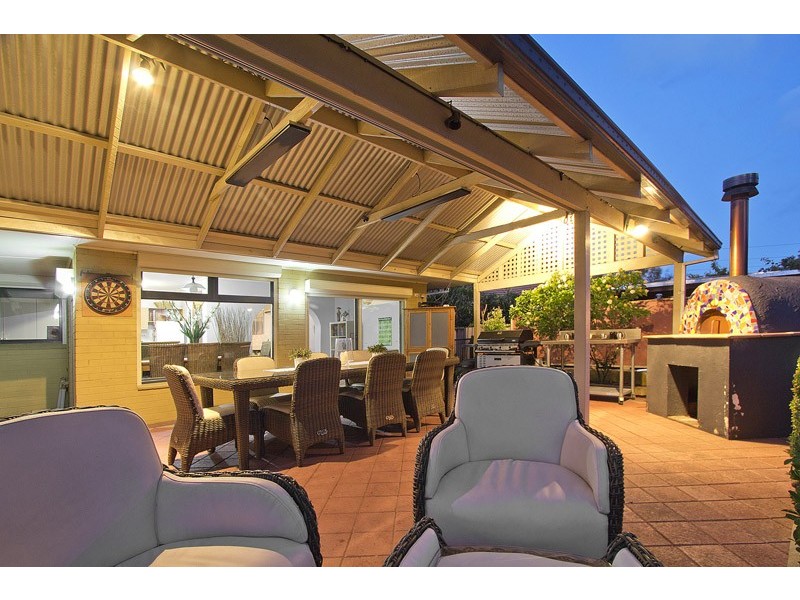 33 Robinson Road, Eden Hill WA 6054