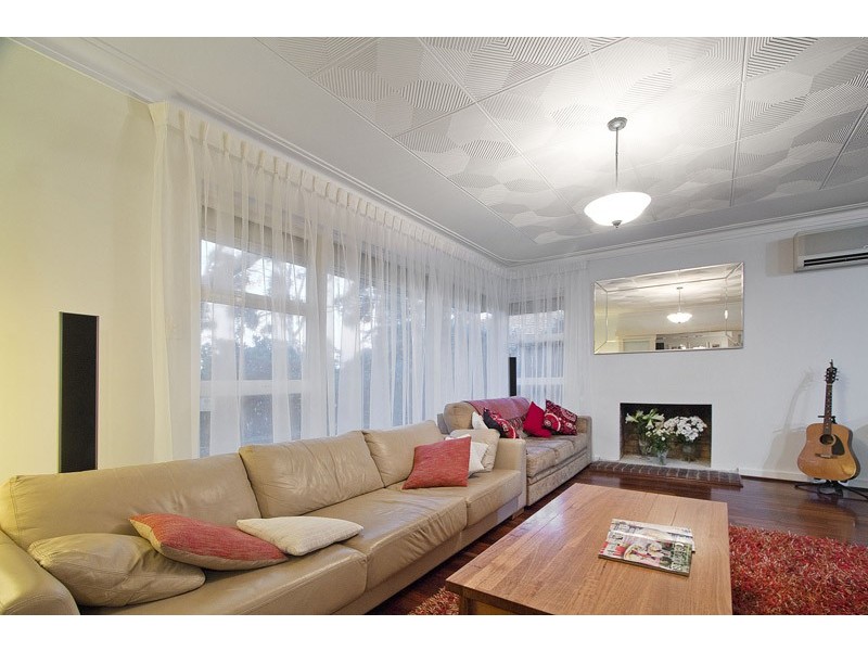 33 Robinson Road, Eden Hill WA 6054