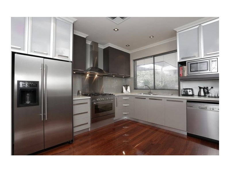 7 Maccabean Avenue, Dianella WA 6059